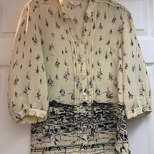 Parker sz M. 100% silk.